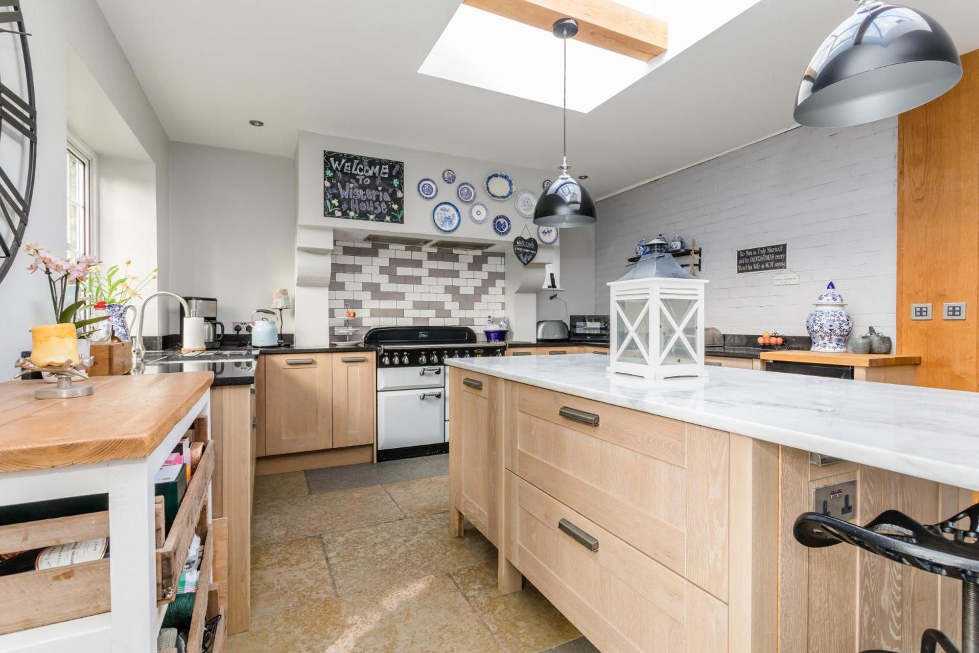Pretty Country Dog Friendly On Request Henfield